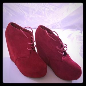 RED PLATFORM WEDGES